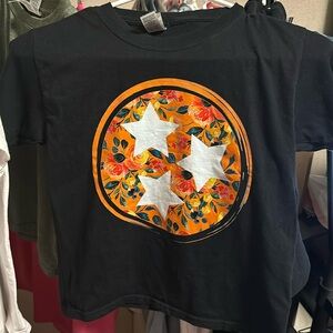 Gildan Youth XS Floral Tennessee Graphic tee